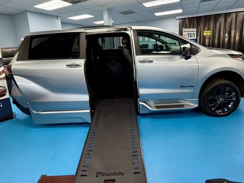 New 2025 Toyota Sienna